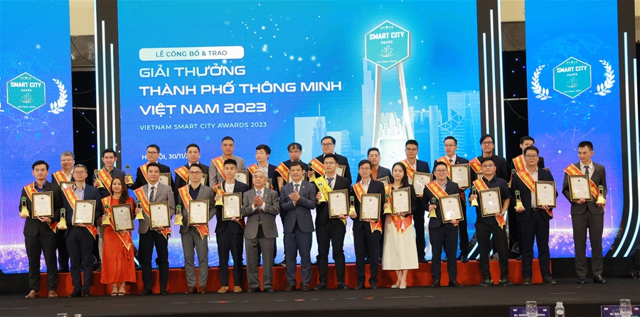 Vinh danh 32 Giải thưởng Thành phố thông minh Việt Nam 2023